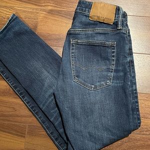 American Eagle men's / youth jeans size 26 x 28, excellent condition!